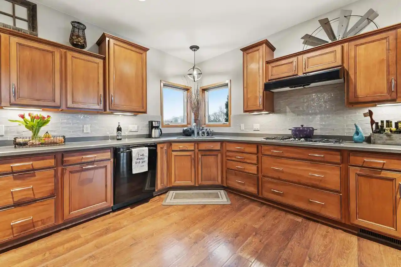 Homes for sale in Oconomowoc, WI | W360N7572 Thomas Dr Dr, Oconomowoc, WI 53066 | MLS# 1954425