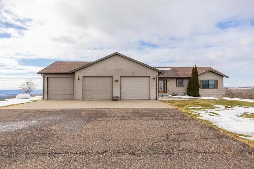 1st image of W1660 Maplewood Lane Lane, Alma, WI 54610 | MLS# 1599266