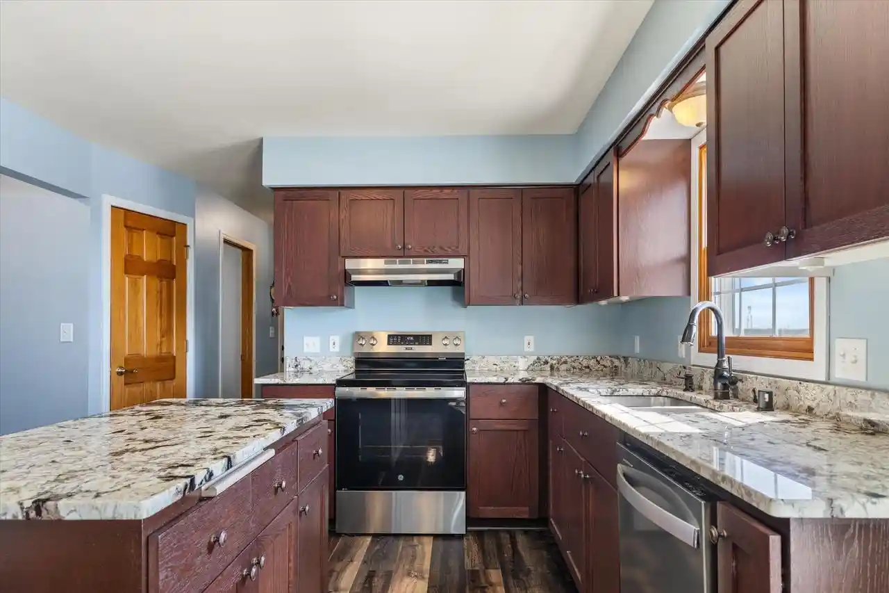 Homes for sale in Muskego, WI | S96W12833 Walter Hagen Dr Dr, Muskego, WI 53150 | MLS# 1954589