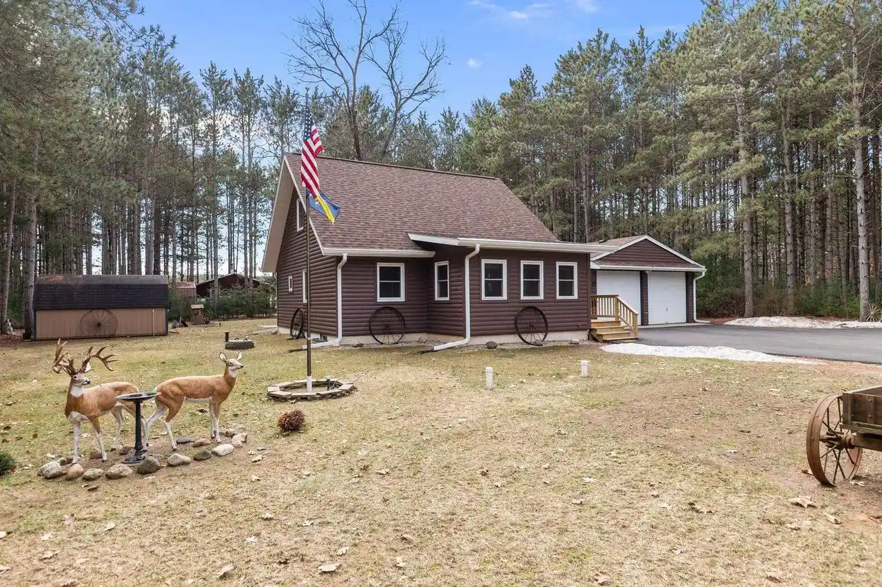 3rd image of W6471 Hidden Springs Dr Dr, Neshkoro, WI 54960 | MLS# 50322531
