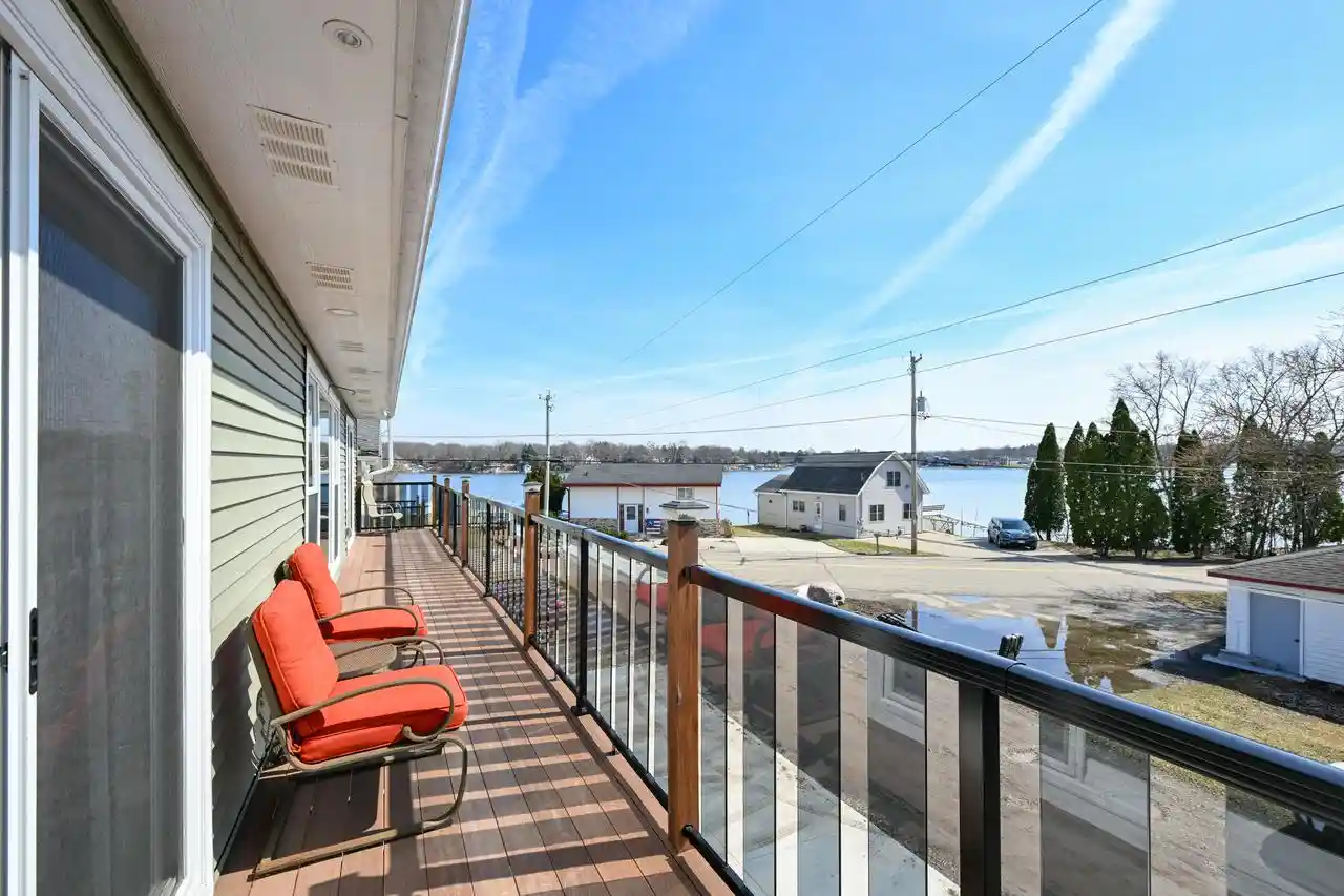 Homes for sale in Waterford, WI | 7134 N Tichigan Rd Rd, Waterford, WI 53185