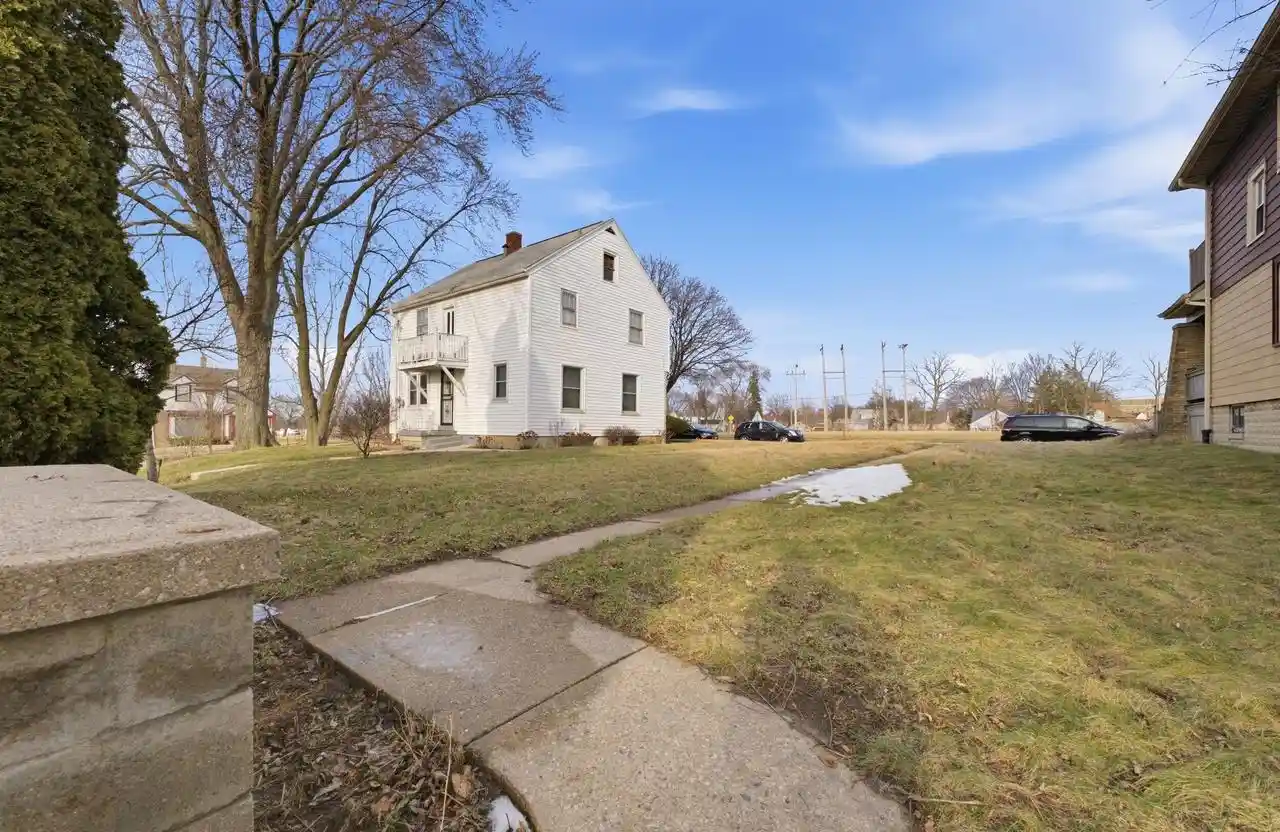 Homes for sale in Milwaukee, WI | 4187 N 20th Street Street, Milwaukee, WI 53209 | MLS# 1954897