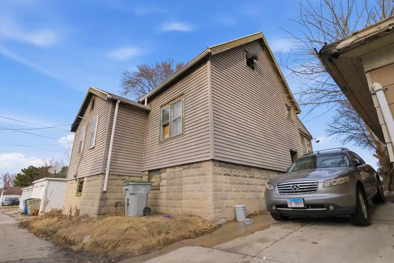 Homes for sale in Milwaukee, WI | 4187 N 20th Street Street, Milwaukee, WI 53209 | MLS# 1954897