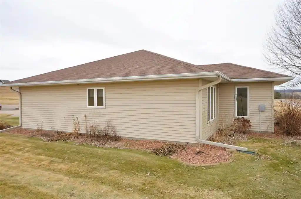 Photo 4 of Condo for sale at 1220 Golf View Dr Dr, Mondovi, WI 54755 | MLS# 1599141 | Listing updated on 2026-09-10