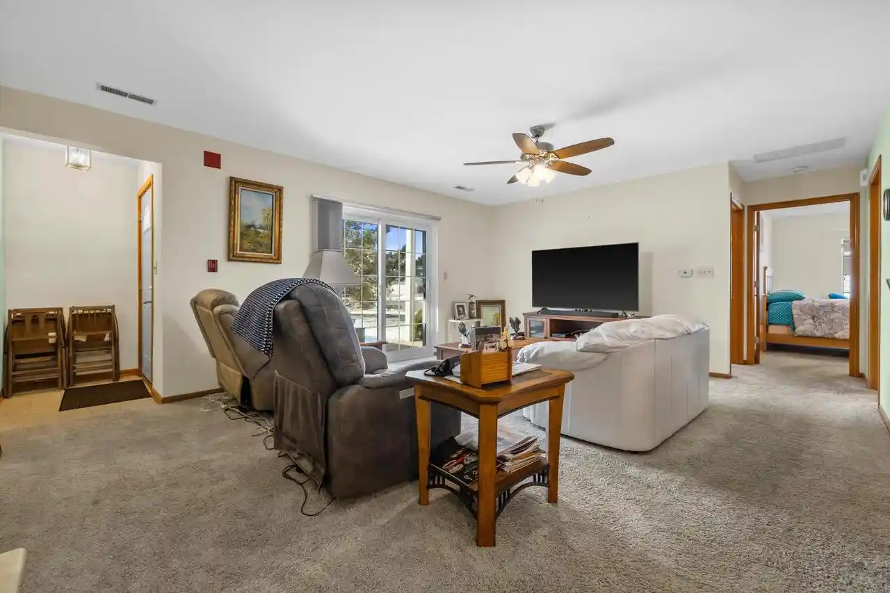 3rd image of 1250 Vlg Centre Dr Dr, Kenosha, WI 53144