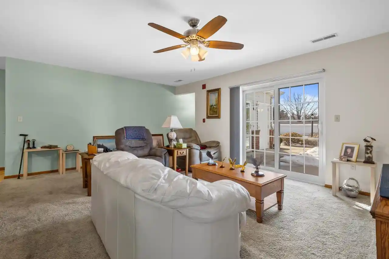 5th image of 1250 Vlg Centre Dr Dr, Kenosha, WI 53144