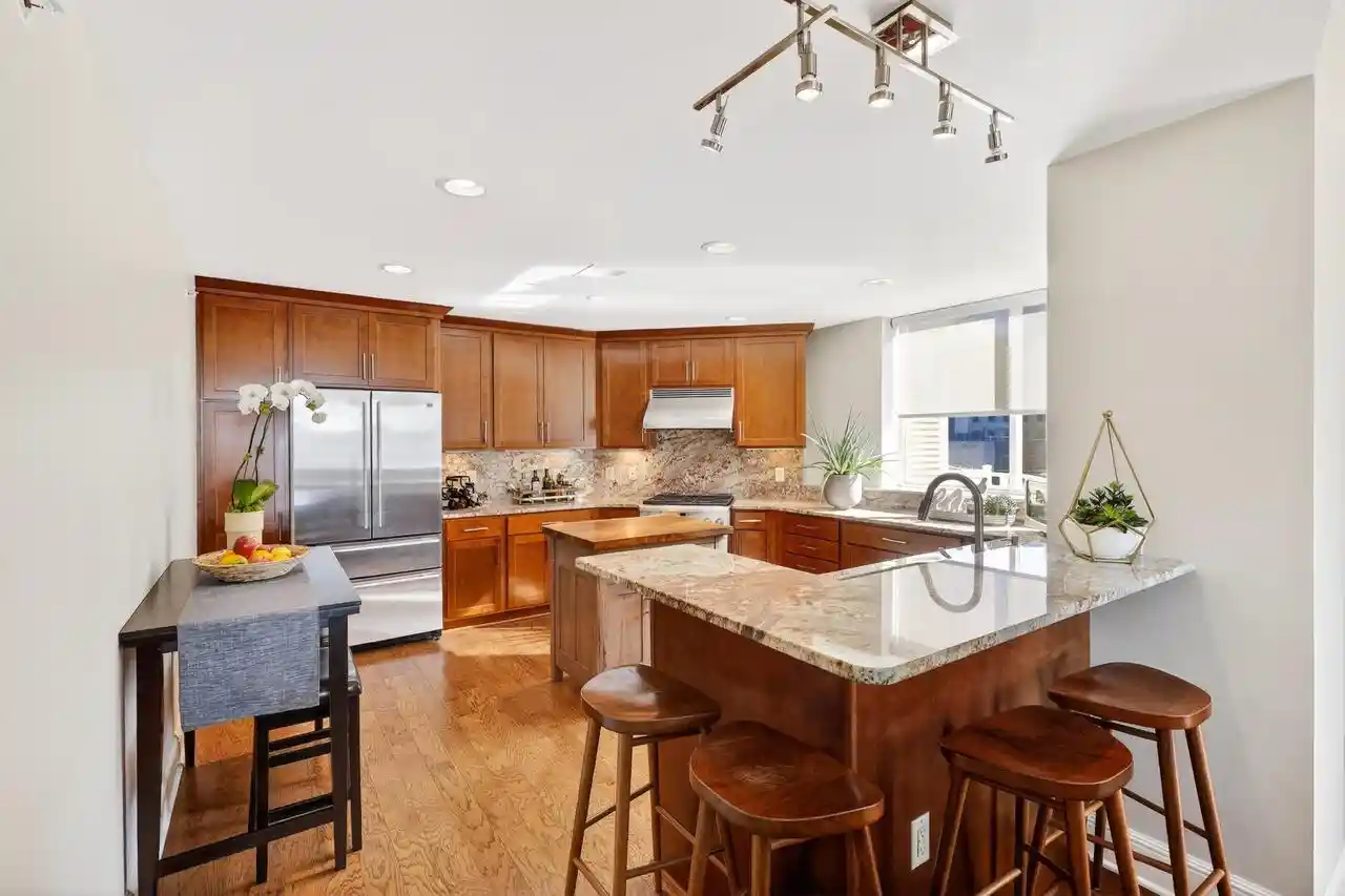 image of 333 W Mifflin St St, Madison, WI 53703