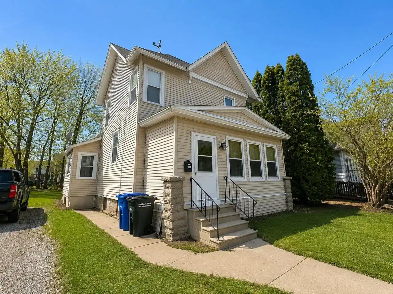 1st image of 557 Mt Vernon Street Street, Oshkosh, WI 54901 | MLS# 50322660