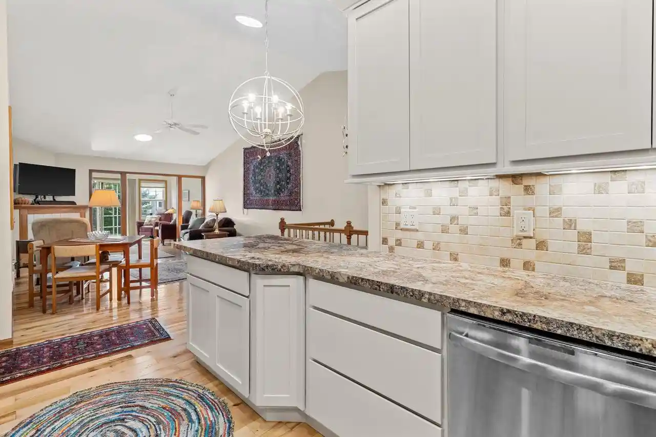 3rd image of 631 Cardinal Way Way, Sun Prairie, WI 53590 | MLS# 2019224