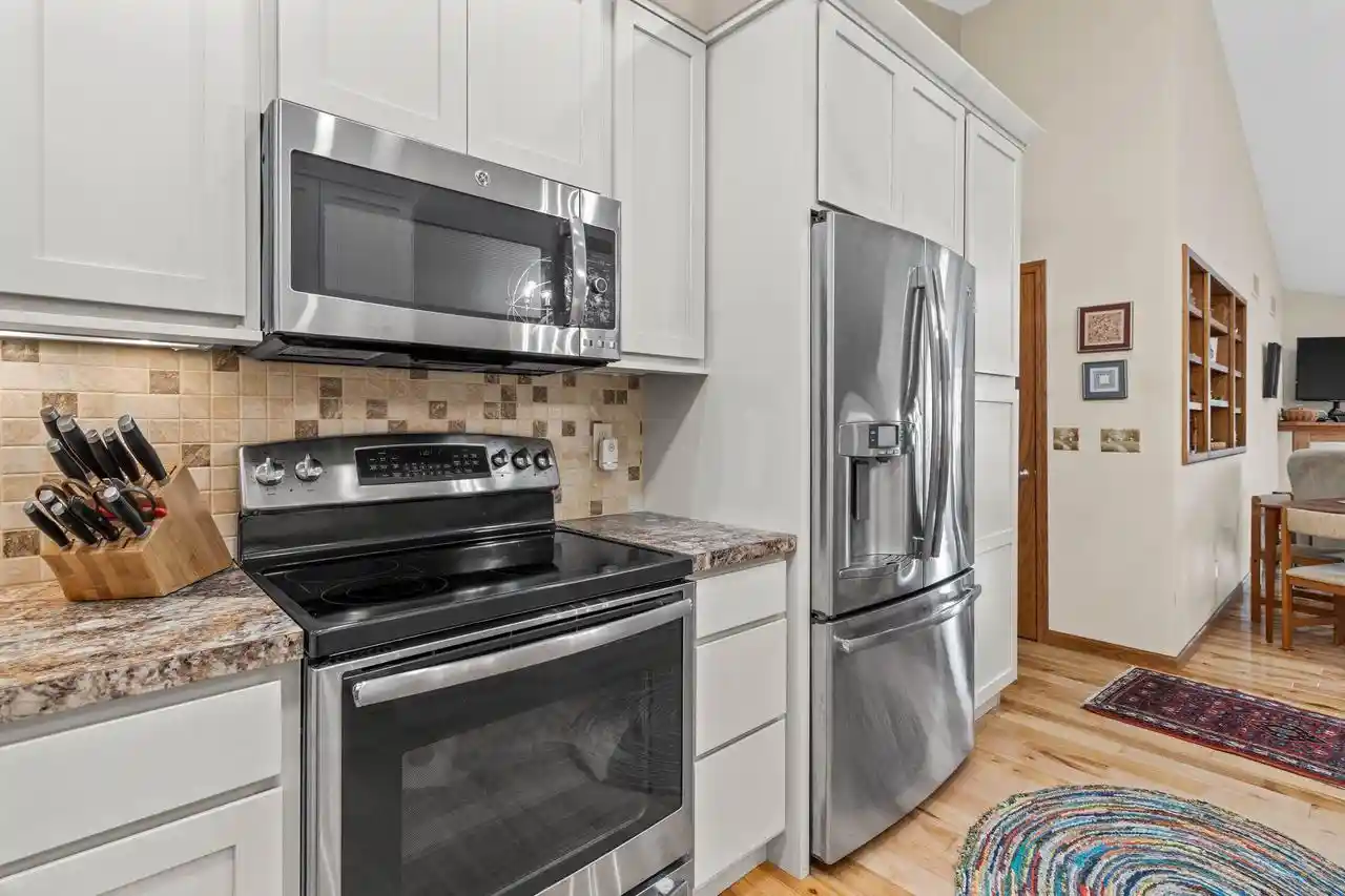 4th image of 631 Cardinal Way Way, Sun Prairie, WI 53590 | MLS# 2019224