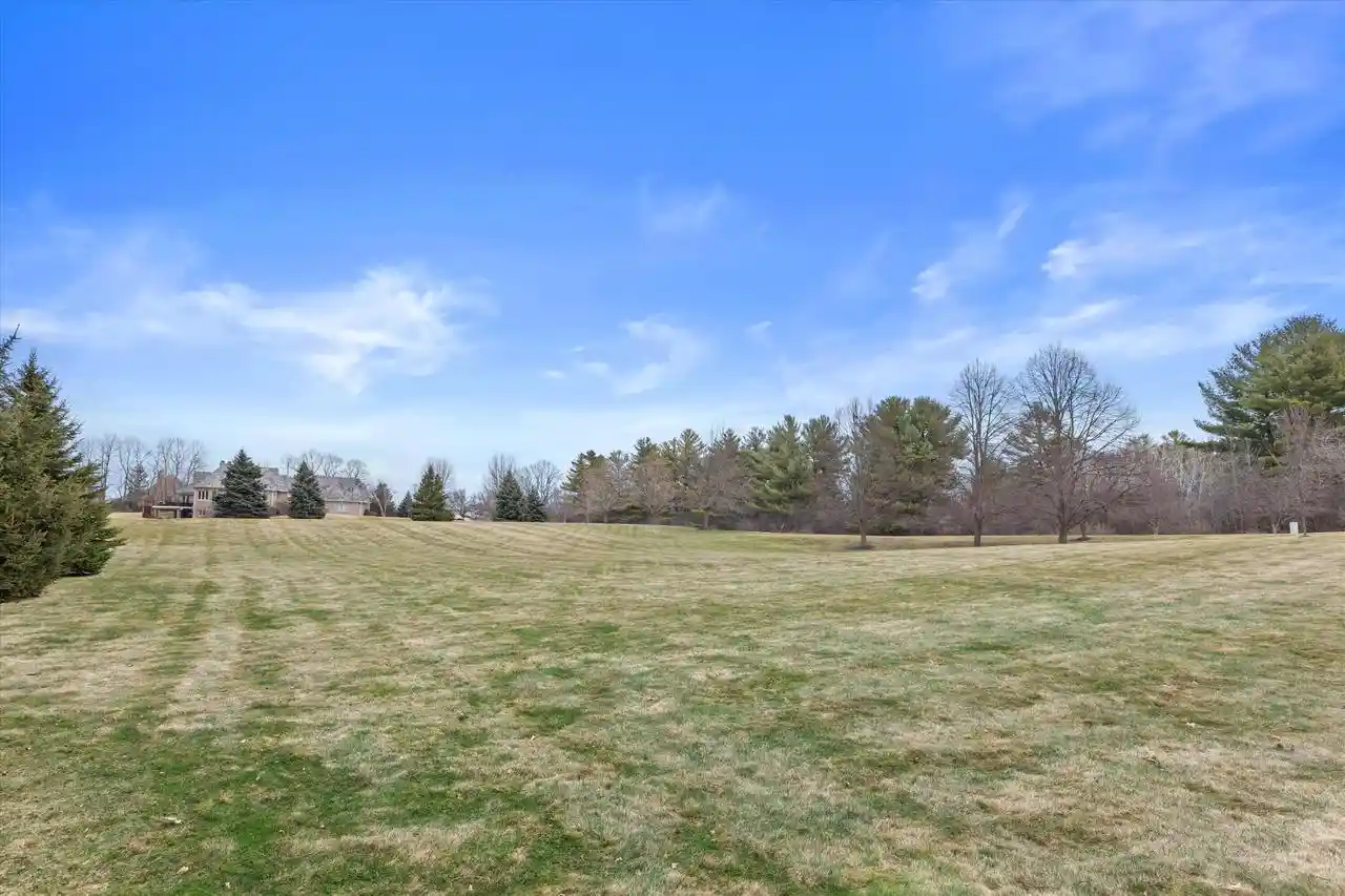 Homes for sale in Mequon, WI | 13965 N Pine Bluff Road Road, Mequon, WI 53097 | MLS# 1955202