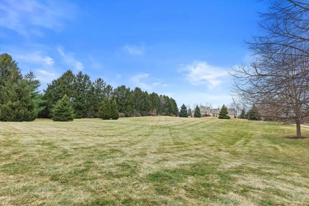 Homes for sale in Mequon, WI | 13965 N Pine Bluff Road Road, Mequon, WI 53097 | MLS# 1955202
