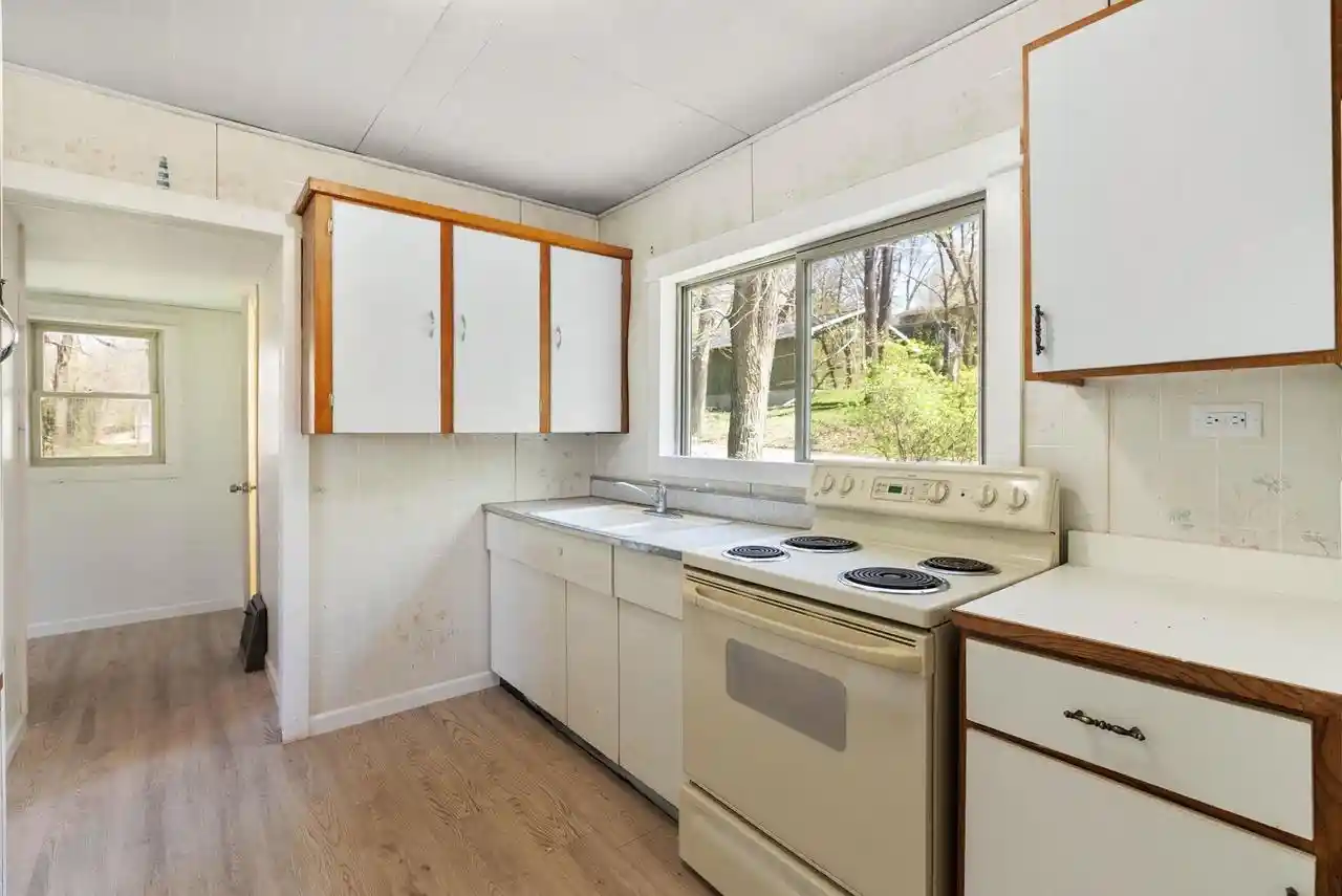 Homes for sale in Edgerton, WI | 148 Oakwood Avenue Avenue, Edgerton, WI 53534 | MLS# 2019293