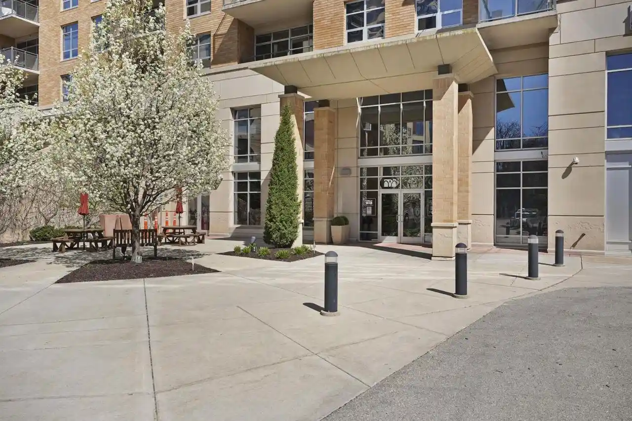 4th image of 625 N Segoe Road Road #1004, Madison, WI 53705 | MLS# 2019297
