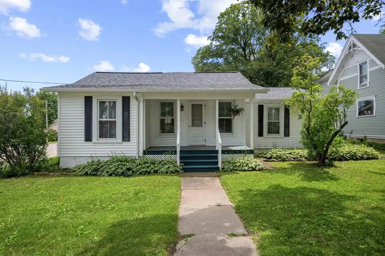 Homes for sale in Evansville, WI | 203 S First Street Street, Evansville, WI 53536 | MLS# 2019308