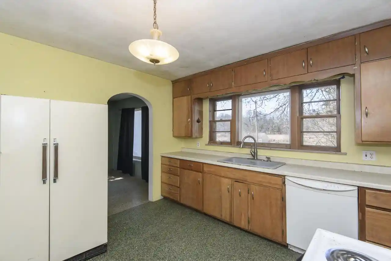 4th image of 212 S Golden Lake Lane Lane, Oconomowoc, WI 53066 | MLS# 1955424
