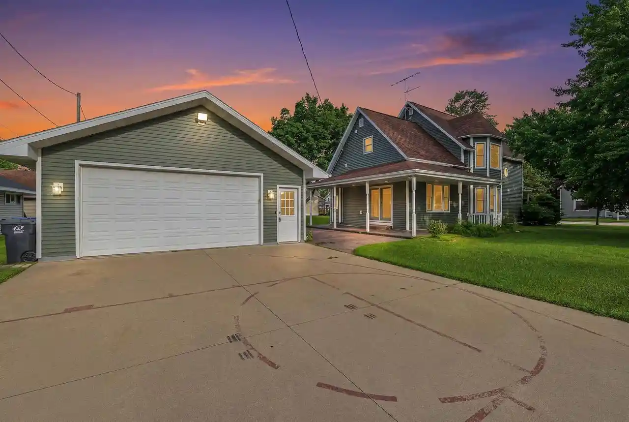 Homes for sale in Weyauwega, WI | 215 E Alfred Street Street, Weyauwega, WI 54983 | MLS# 50322777