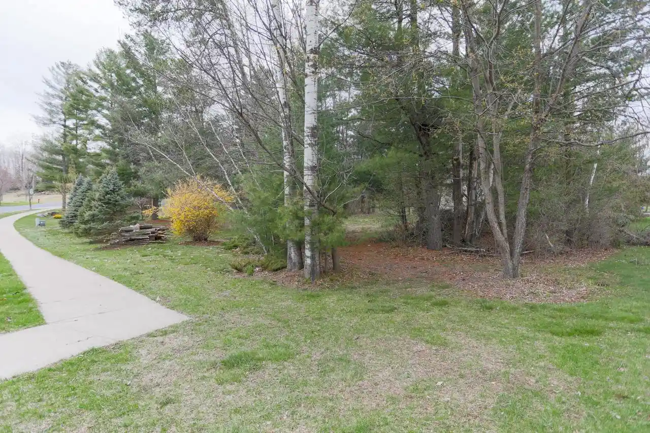 Homes for sale in Wausau, WI | 210 Bluestone Dr Dr, Wausau, WI 54401 | MLS# 22601202
