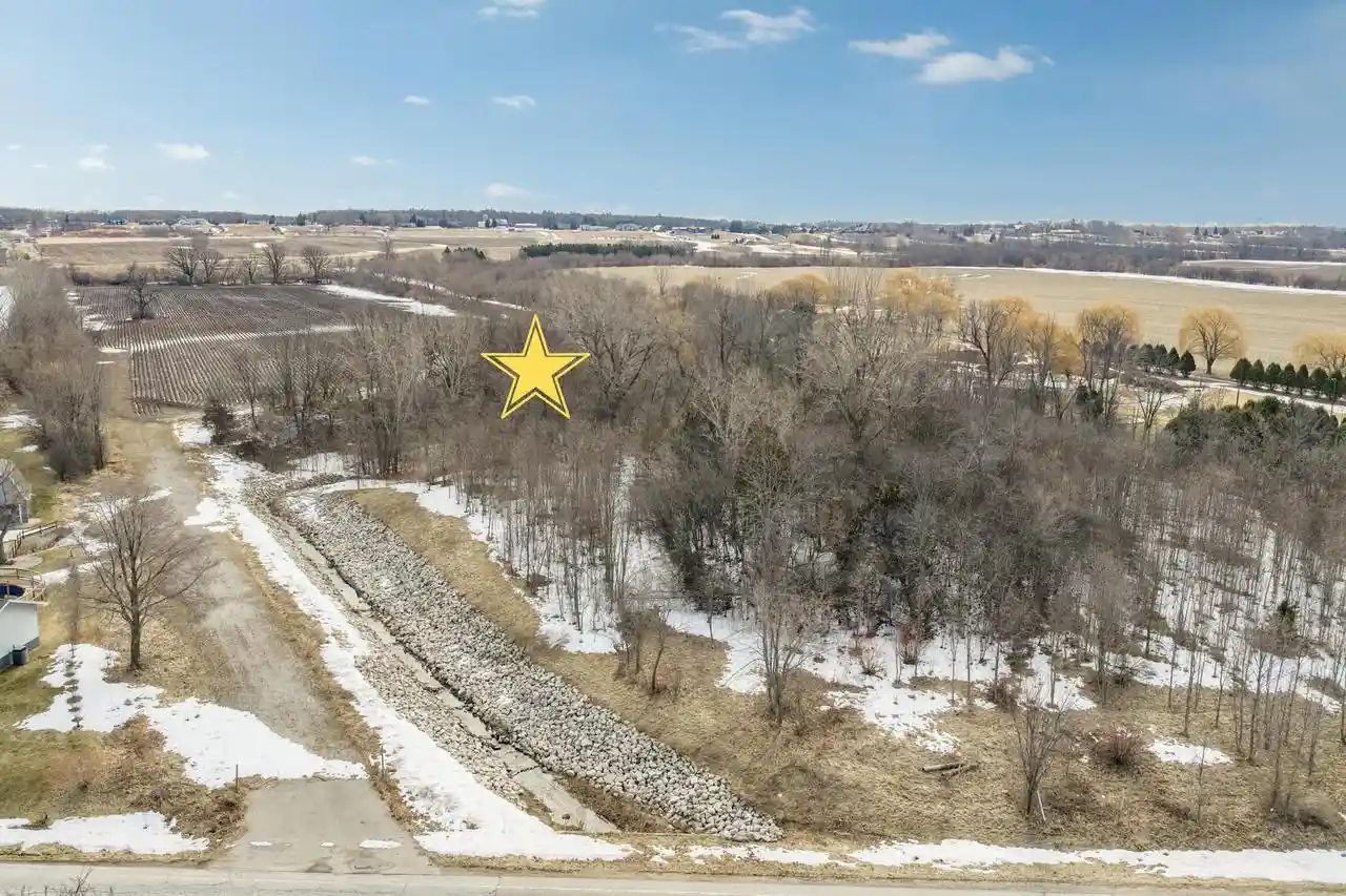 5th image of 3276 Nicolet Dr Dr, Green Bay, WI 54311 | MLS# 50322881