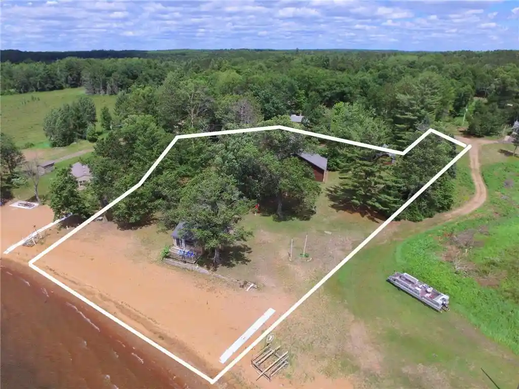 3rd image of 3434 Chenoweth Dr Dr, Webster, WI 54893 | MLS# 7045242