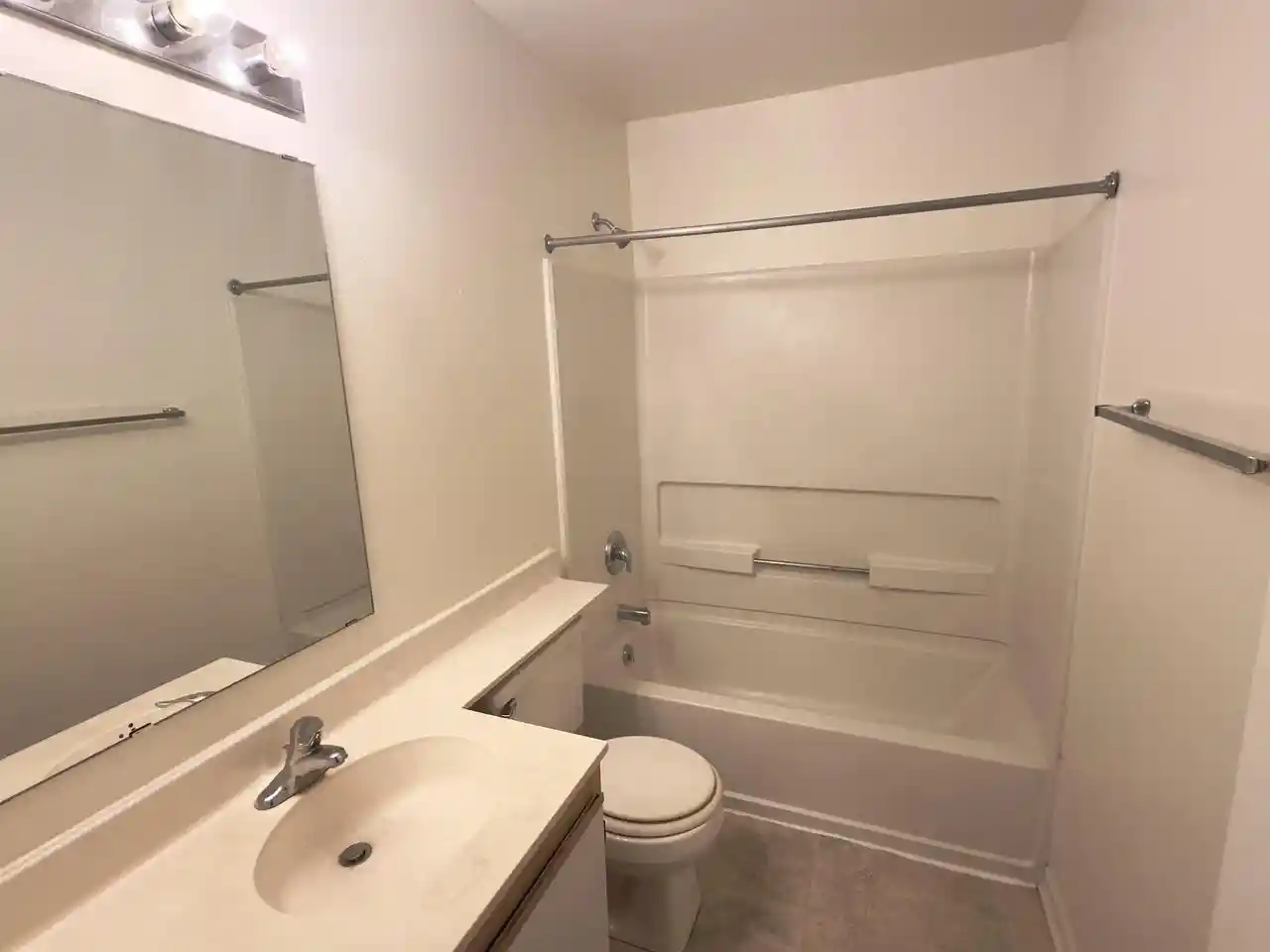 5th image of 922 Harbor House Dr Dr, Madison, WI 53719