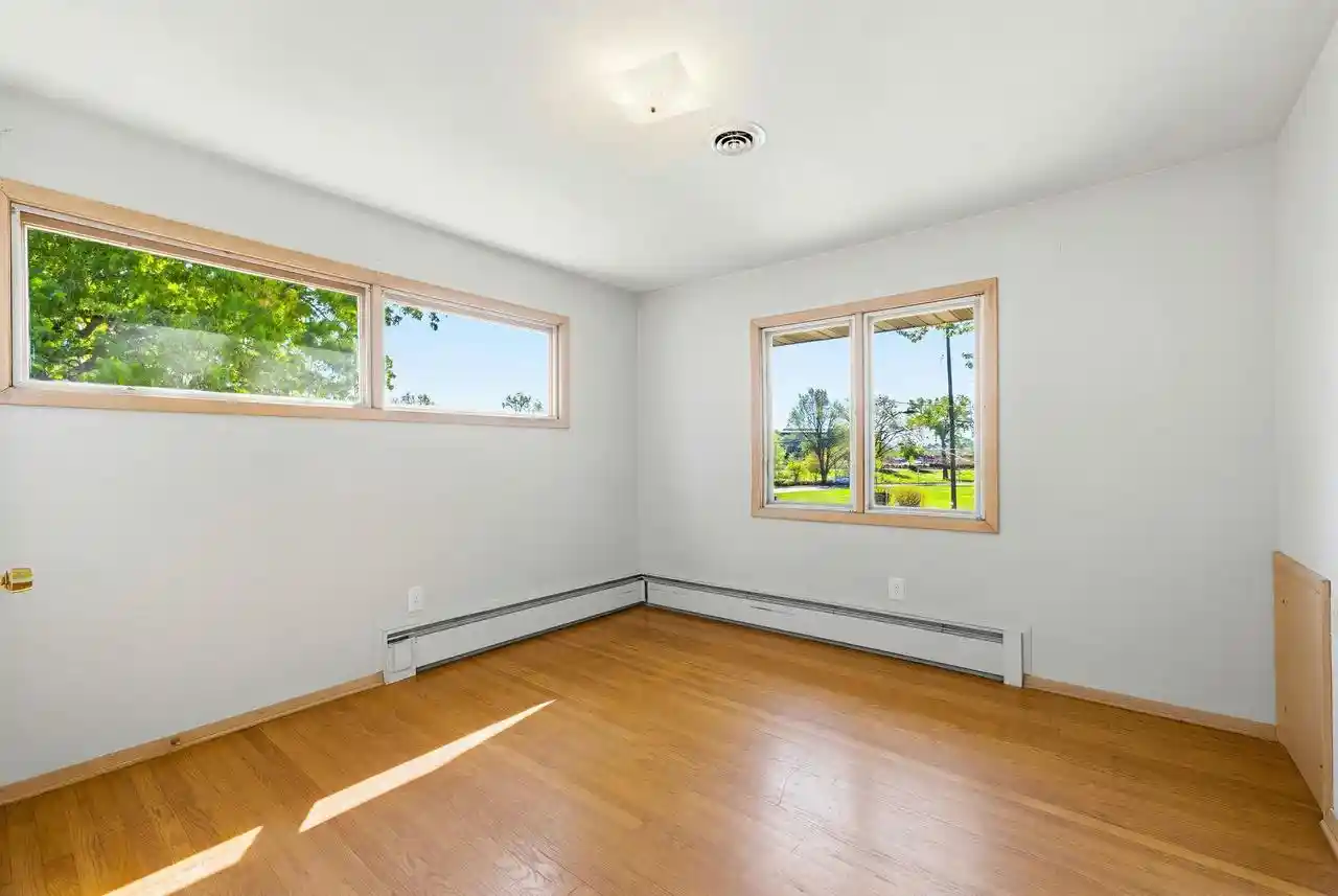 34th image of 114 W Olin Avenue Avenue, Madison, WI 53715 | MLS# 2019630