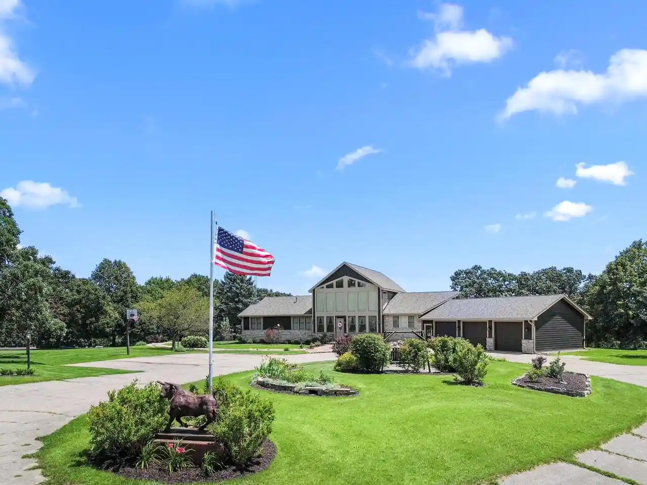 Homes for sale in Elkhorn, WI | W5244 County Rd Es Road Road, Elkhorn, WI 53121 | MLS# 1955959