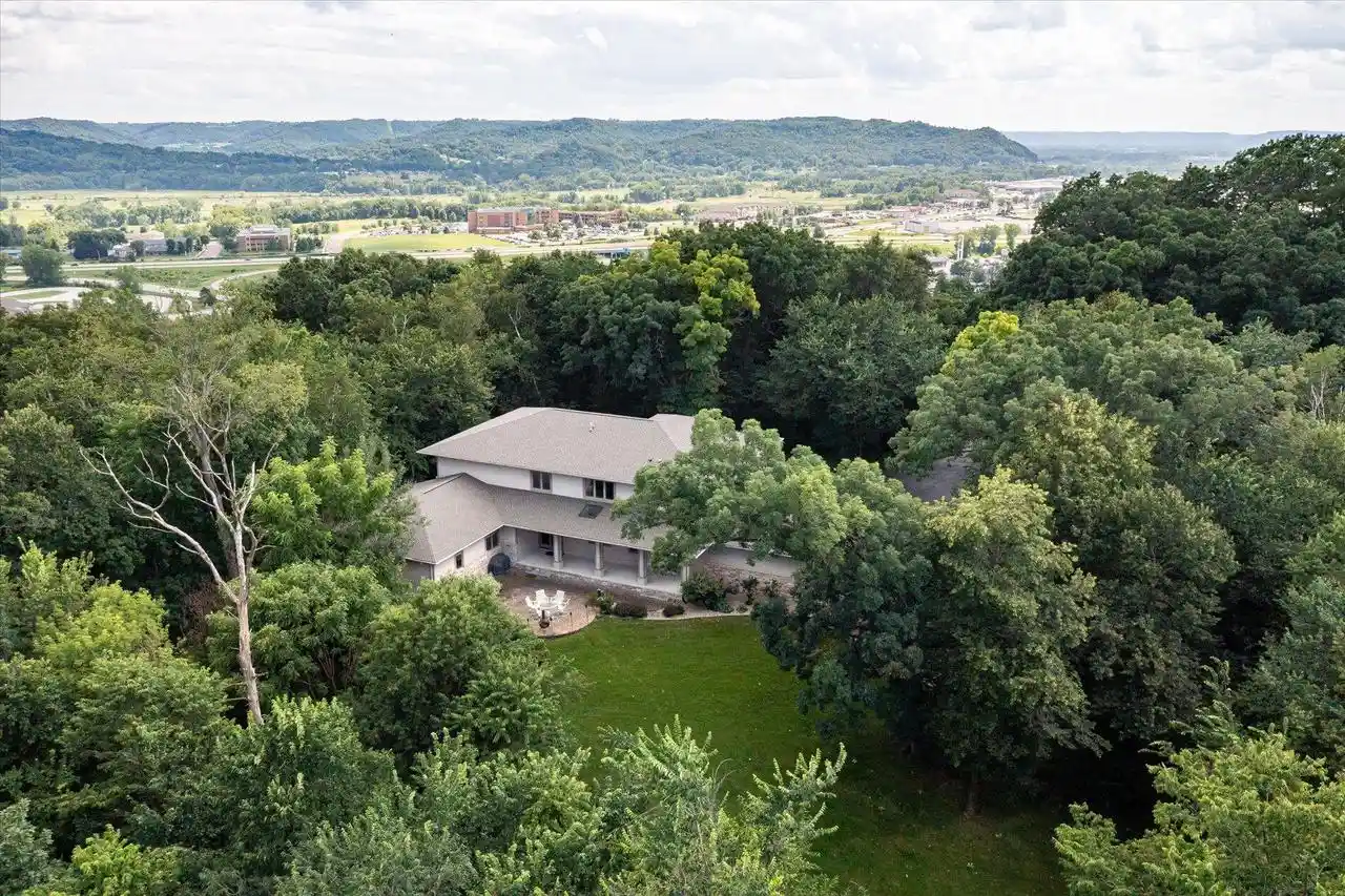 Homes for sale in Onalaska, WI | 3031 Wild Rose Lane Lane, Onalaska, WI 54650 | MLS# 1955995