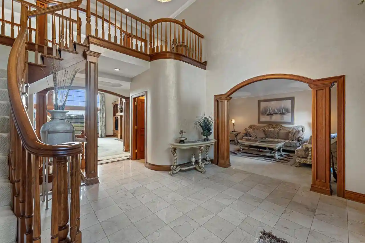 4th image of 19475 Summerhill Lane Lane, Brookfield, WI 53045 | MLS# 1956046