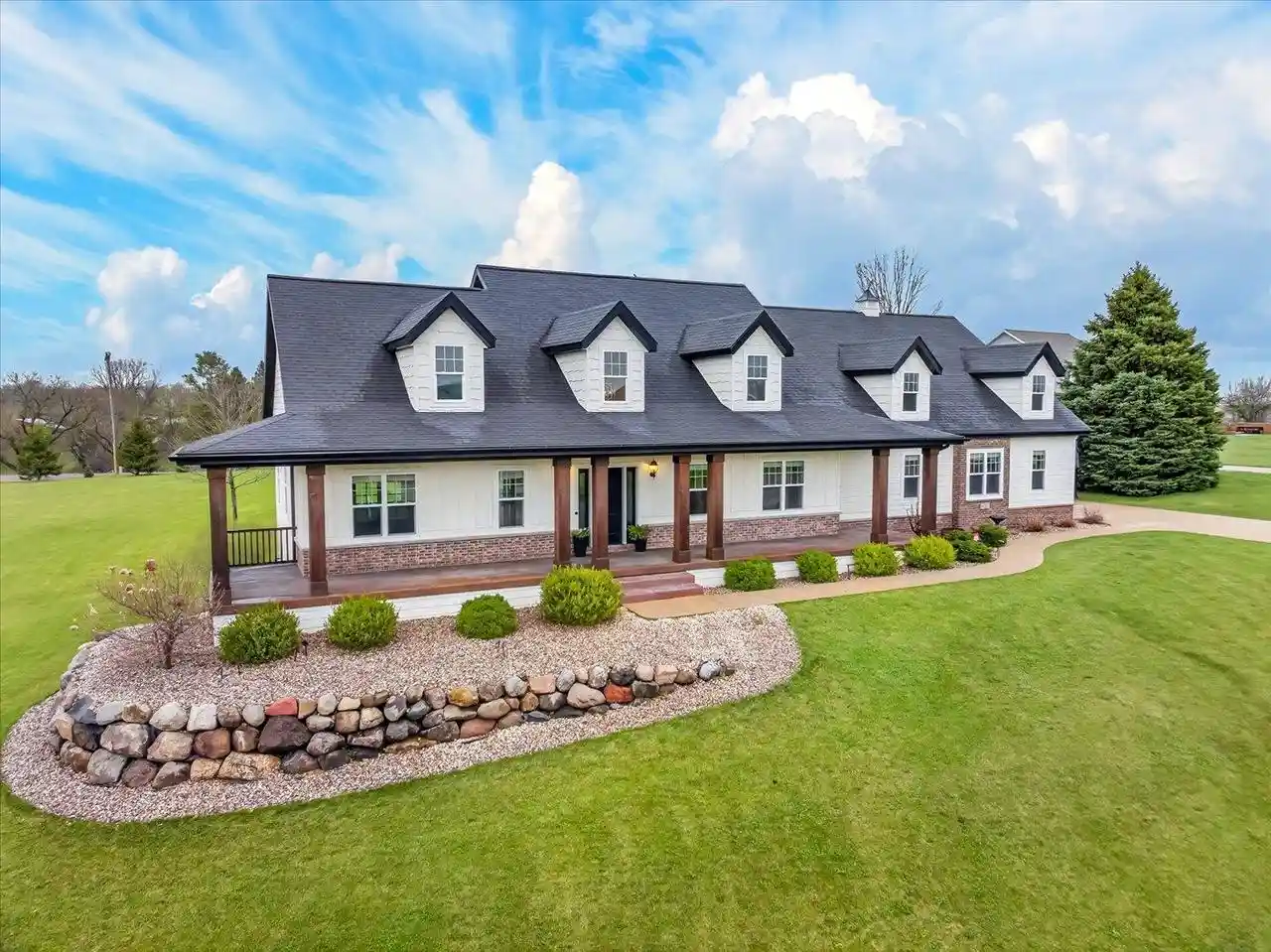 1st image of 6210 Amethyst Dr Dr, Waunakee, WI 53597 | MLS# 2019724