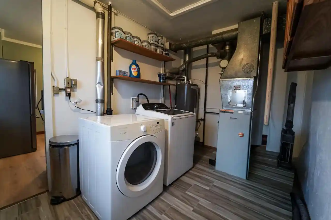 Photo 4 of Single family home for sale at 2811 N 11Th Street Street, Sheboygan, WI 53083 | MLS# 1956115 | Listing updated on 2026-10-12