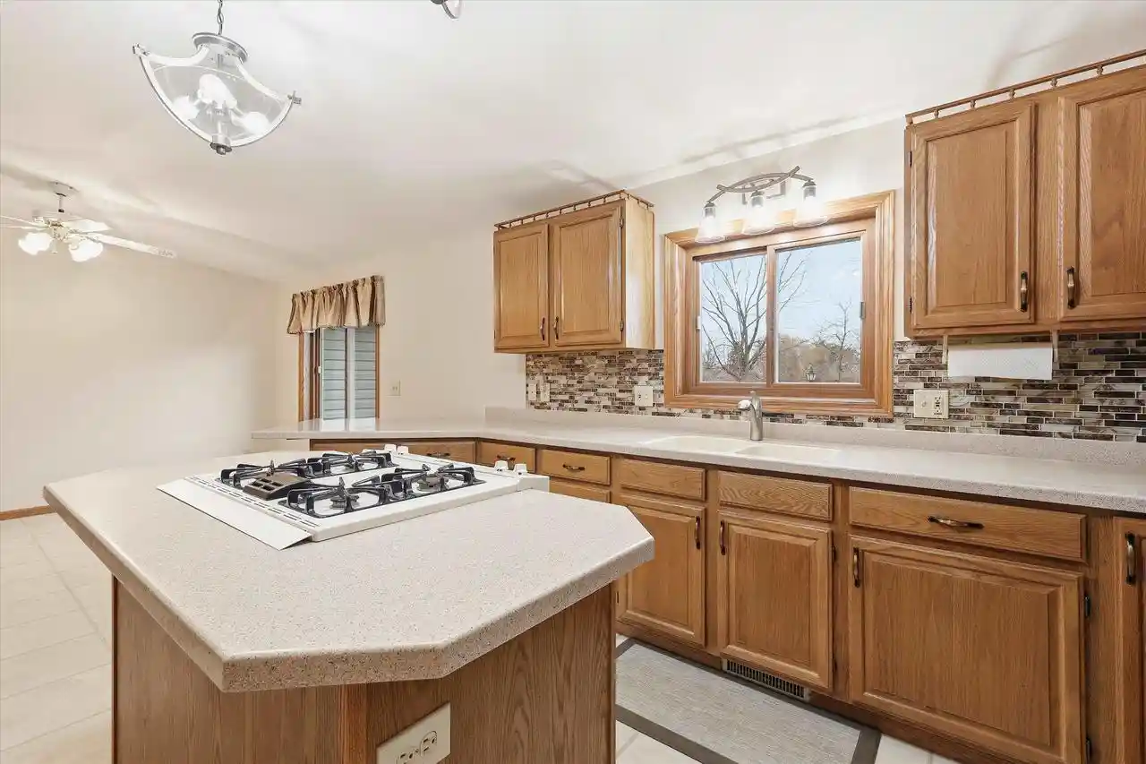 4th image of 5235 Chesapeake Court Court, Oshkosh, WI 54901 | MLS# 50323027