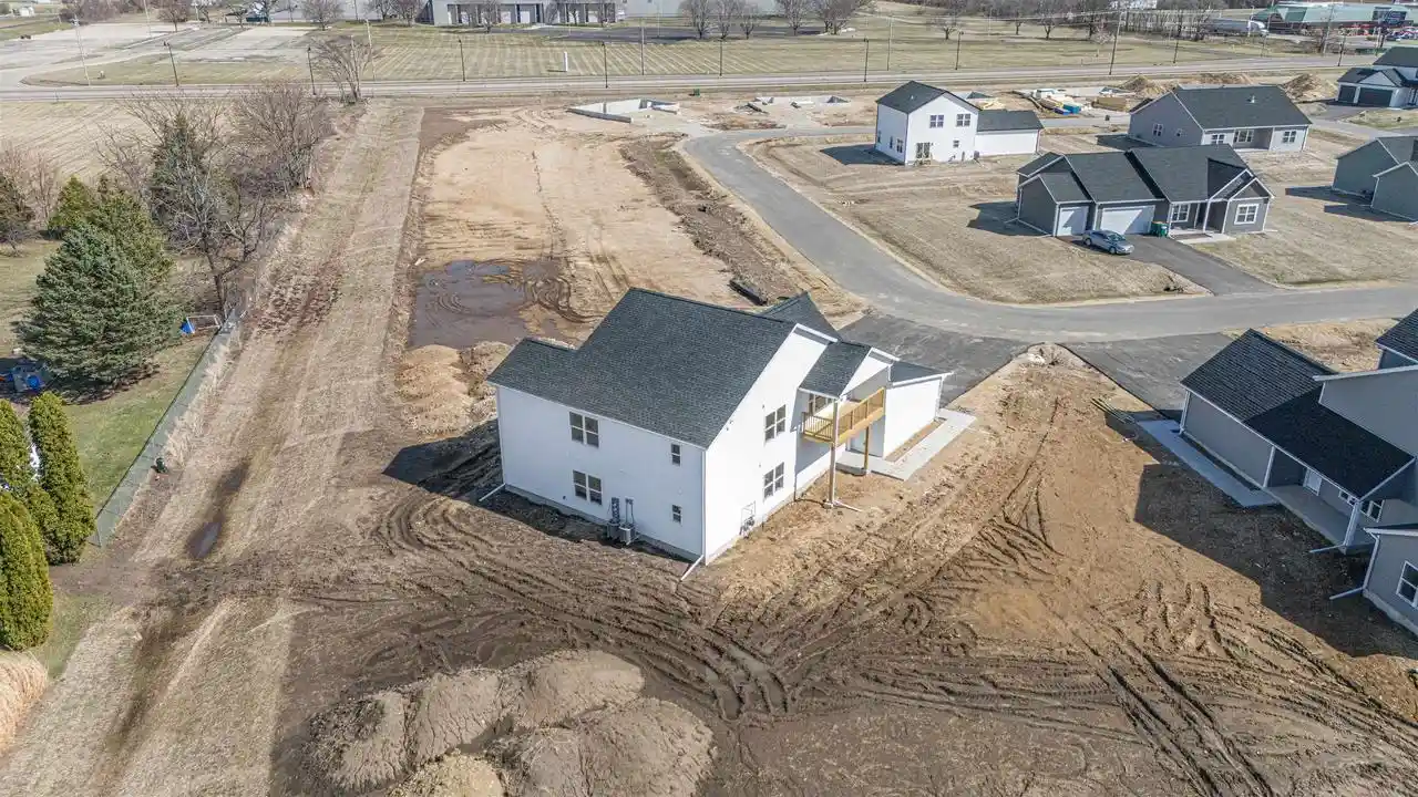 Homes for sale in Beloit, WI | 1802-1804 W Kyle Circle Circle, Beloit, WI 53511 | MLS# 2019778