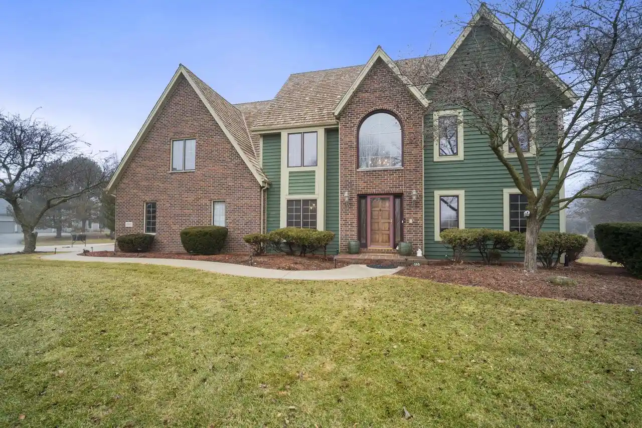 Single family home for sale at 2840 Norman Dr Dr, Brookfield, WI 53045 | MLS# 1956259