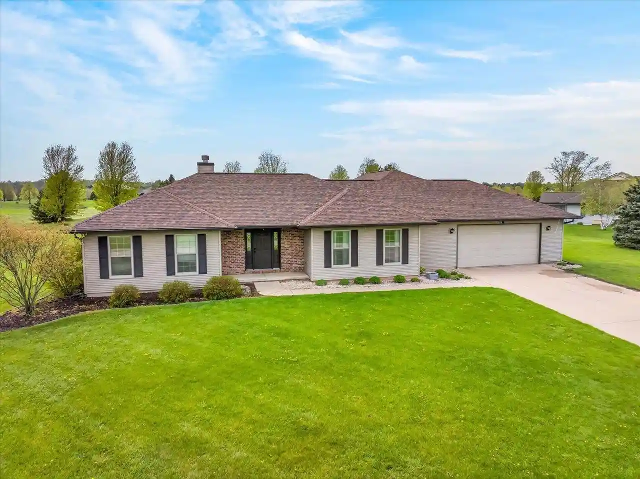 Homes for sale in Brodhead, WI | N4171 Country Club Dr Dr, Brodhead, WI 53520 | MLS# 2019907