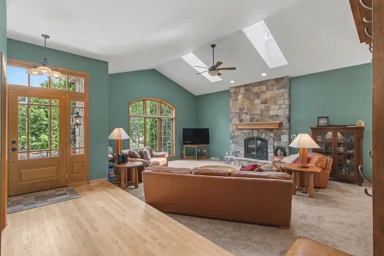 2nd image of 10 Vienna Circle Circle, Madison, WI 53718 | MLS# 2019930