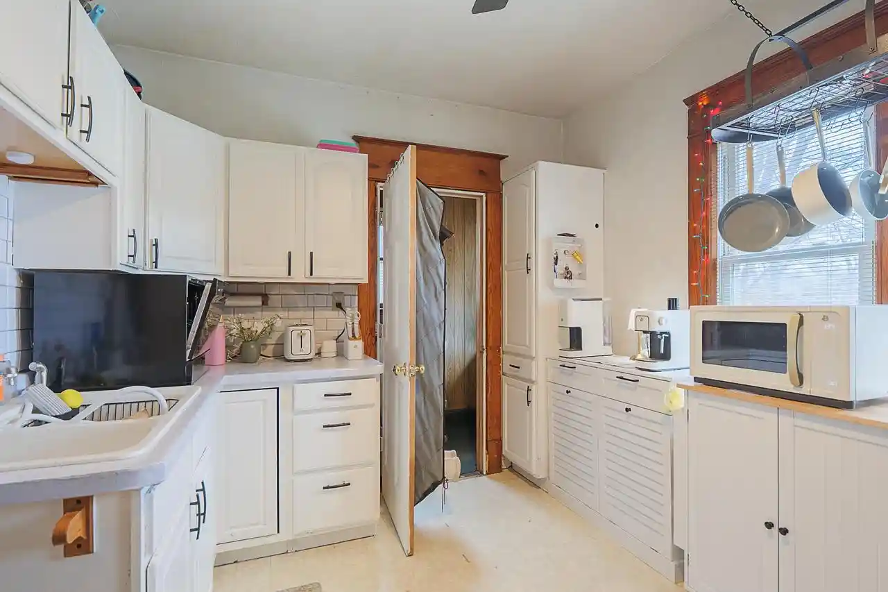 Homes for sale in Green Bay, WI | 525 S Quincy Street Street, Green Bay, WI 54301 | MLS# 50323122