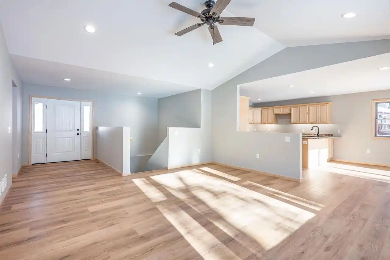 2nd image of 1618 Michigan Avenue Avenue, Wisconsin Dells, WI 53965 | MLS# 2019971