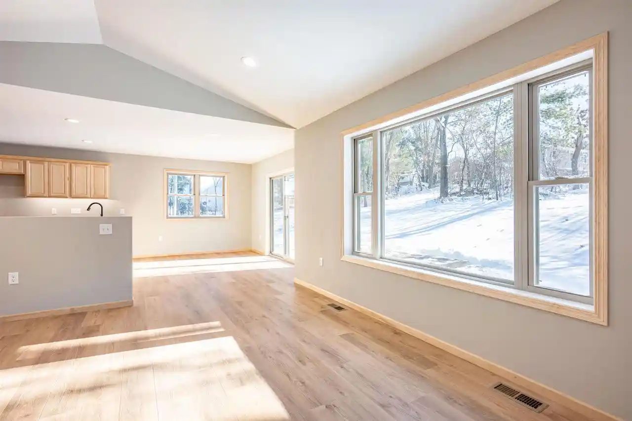 4th image of 1618 Michigan Avenue Avenue, Wisconsin Dells, WI 53965 | MLS# 2019971