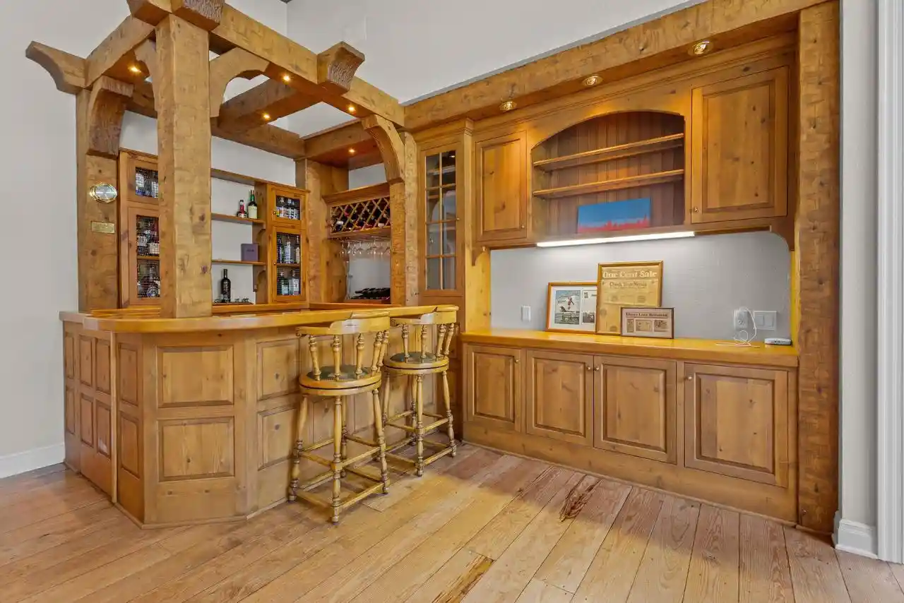 4th image of 565 Illinois Avenue Avenue, Green Lake, WI 54941 | MLS# 2020043