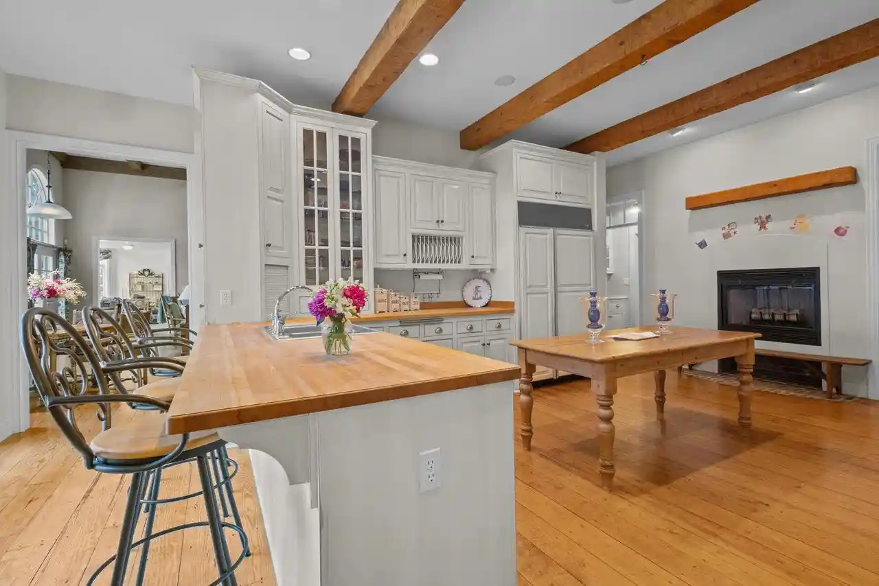 5th image of 565 Illinois Avenue Avenue, Green Lake, WI 54941 | MLS# 2020043