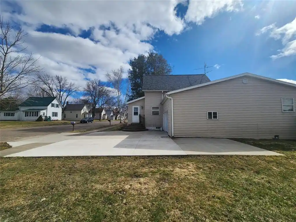 2nd image of 627 Gilman Street Street, Stanley, WI 54768 | MLS# 1599766