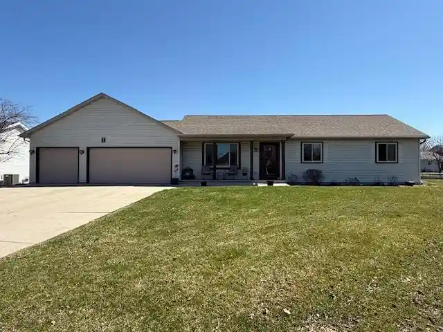 1st image of 31 Greenbriar Court Court, Fond Du Lac, WI 54935 | MLS# 50323306