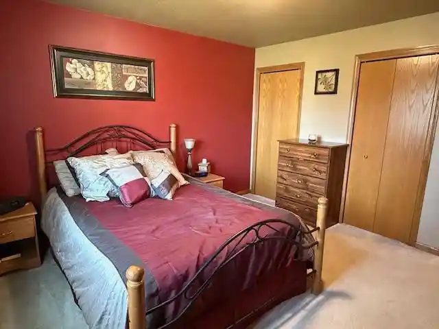 2nd image of 31 Greenbriar Court Court, Fond Du Lac, WI 54935 | MLS# 50323306