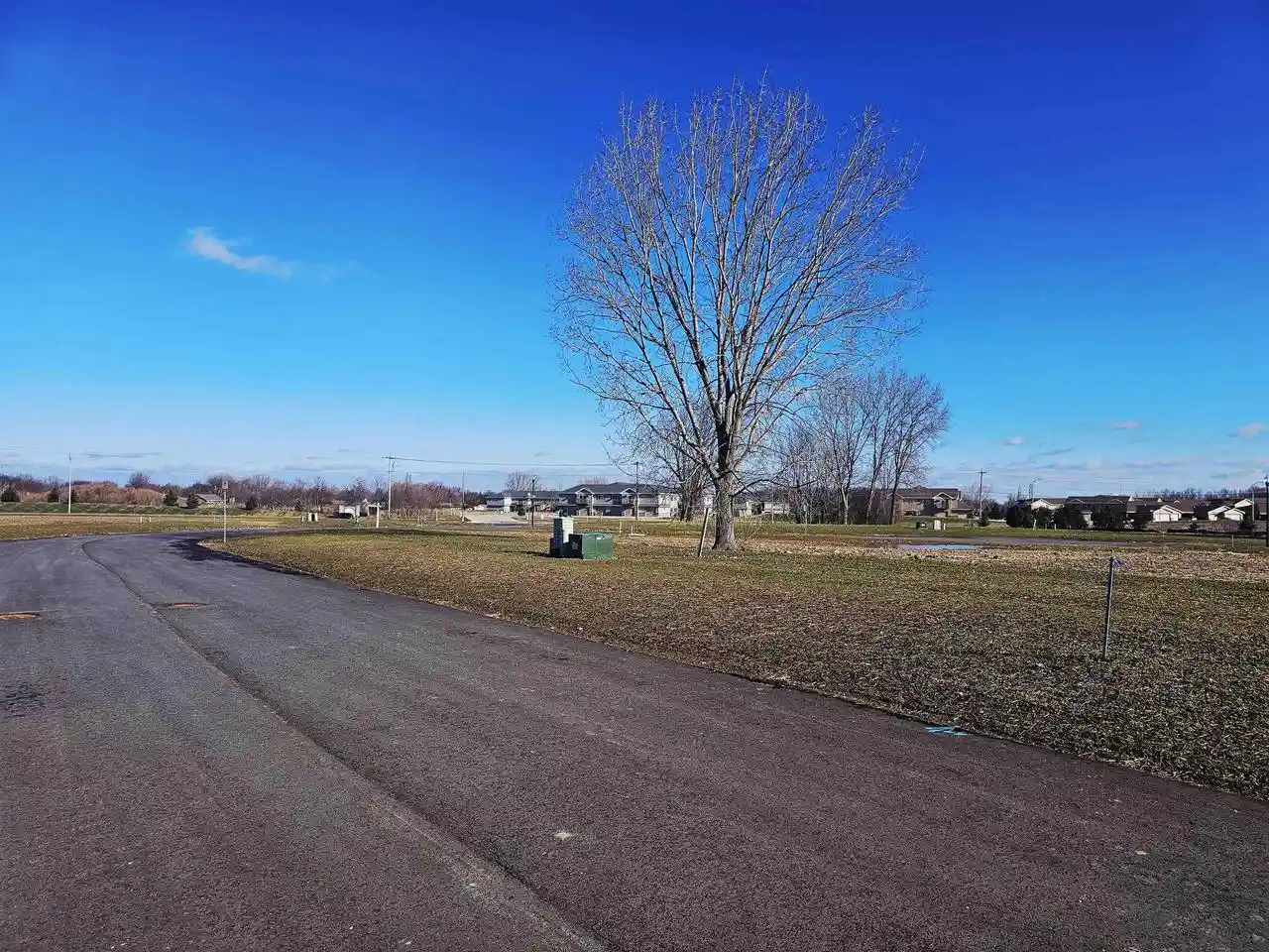 Homes for sale in Appleton, WI | 3366 S Vail Lane Lane, Appleton, WI 54915 | MLS# 50323260