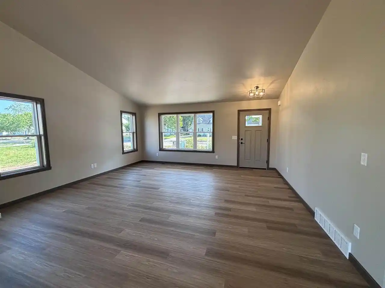 Photo 13 of Single family home for sale at 651 Reed Street Street, Neenah, WI 54956 | MLS# 50323346 | Listing updated on 2026-09-28