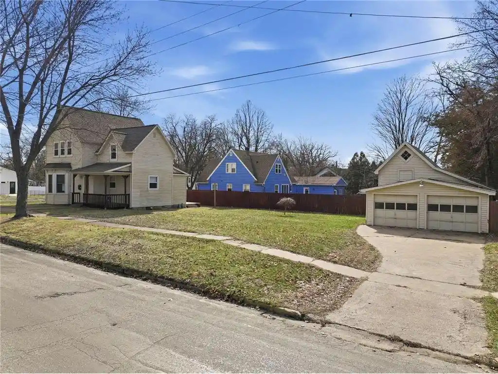 Homes for sale in Menomonie, WI | 921 11th Street Street, Menomonie, WI 54751 | MLS# 7051891