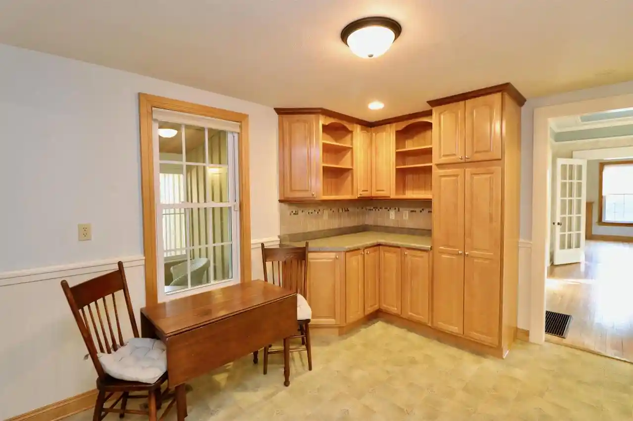 2nd image of 2331 W St Lawrence Avenue Avenue, Beloit, WI 53511 | MLS# 2020259