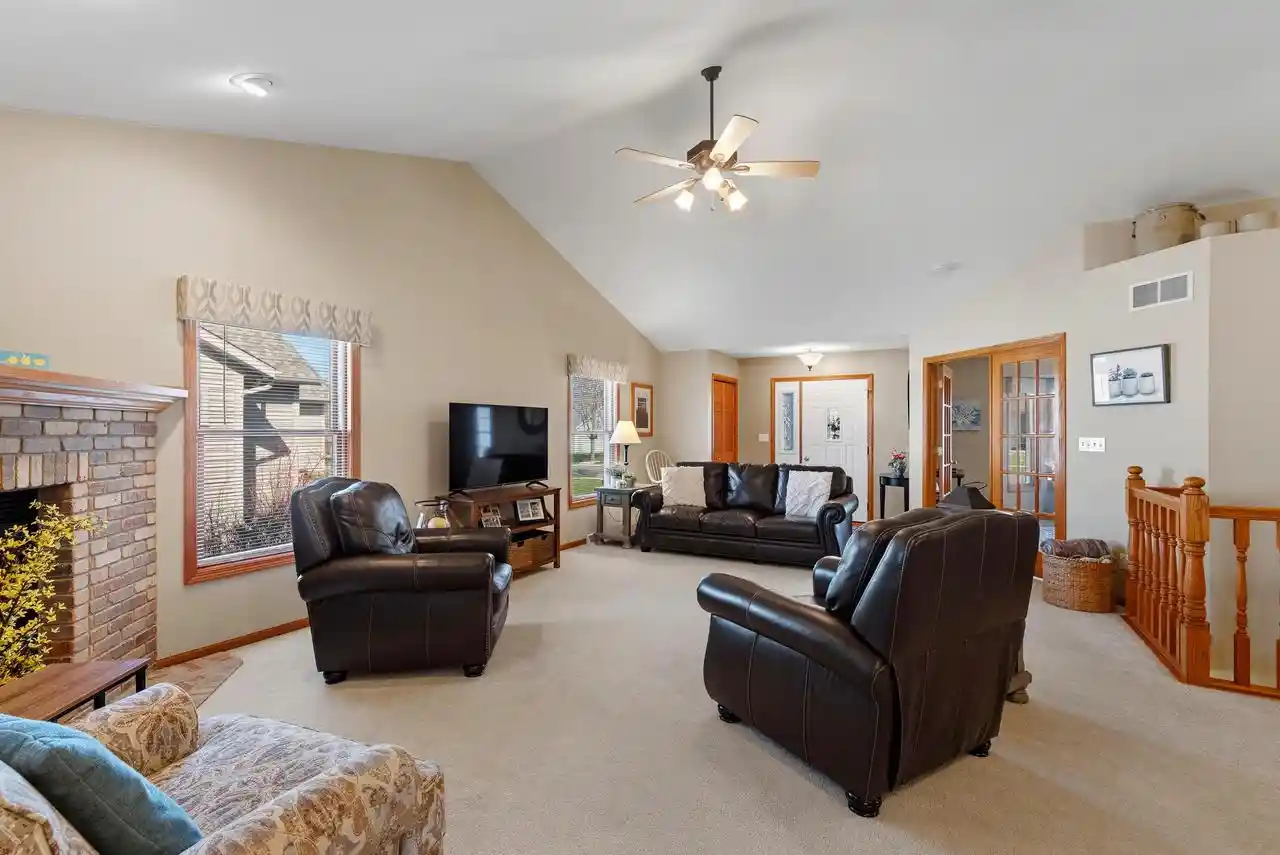 Homes for sale in Hartford, WI | 1245 Garfield Lane Lane, Hartford, WI 53027 | MLS# 1956963