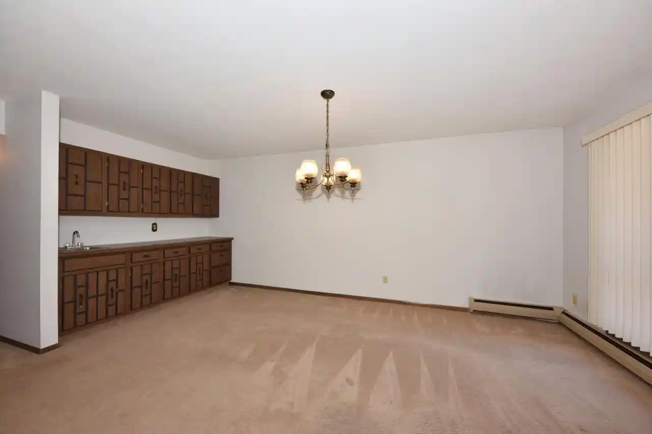Homes for sale in Milwaukee, WI | 11927 W Appleton Avenue Avenue, Milwaukee, WI 53224 | Houzeo
